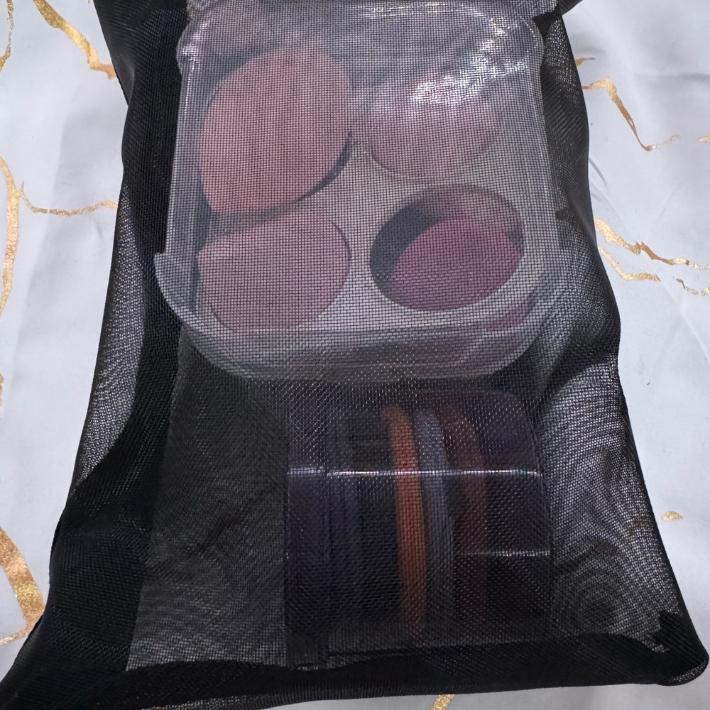 Cosmetic Sponge Set with Black Mesh Pouch